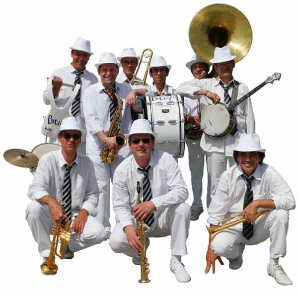 New fanfare Biguizi