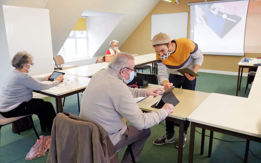 Séniors : ateliers numériques offerts par le CCAS