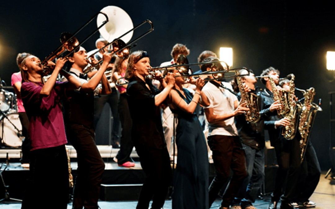LES IRREDUCTIBLES – FANFARE