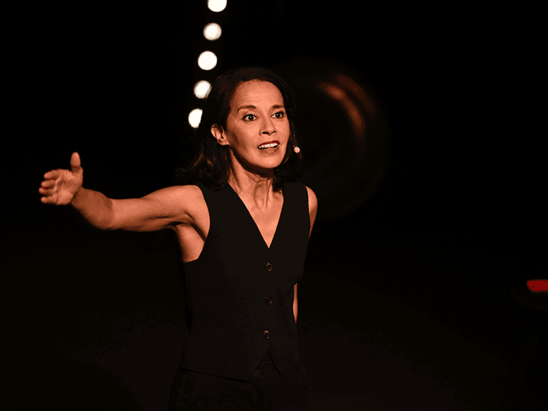 Sophia Aram800x600 ©BenoitCambillard.JPG