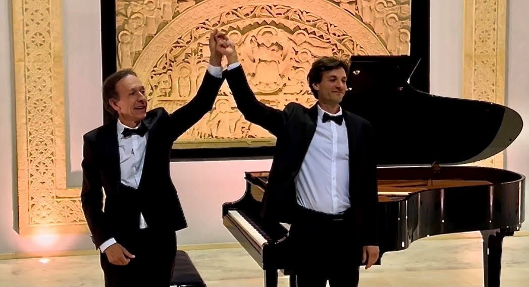 « LE PIANO SYMPHONIQUE » PAR JACQUES ET GREGOIRE HUMBERT