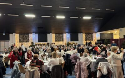 Inscriptions pour le déjeuner et les colis de Noël pour les aînés
