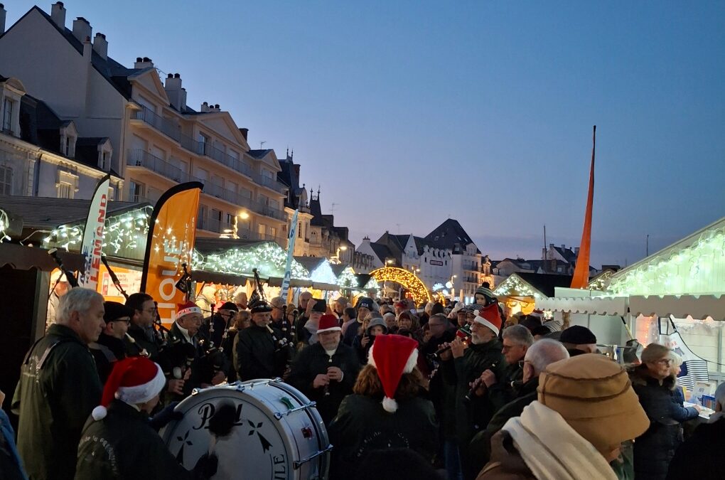 MARCHE DE NOËL DES ASSOCIATIONS