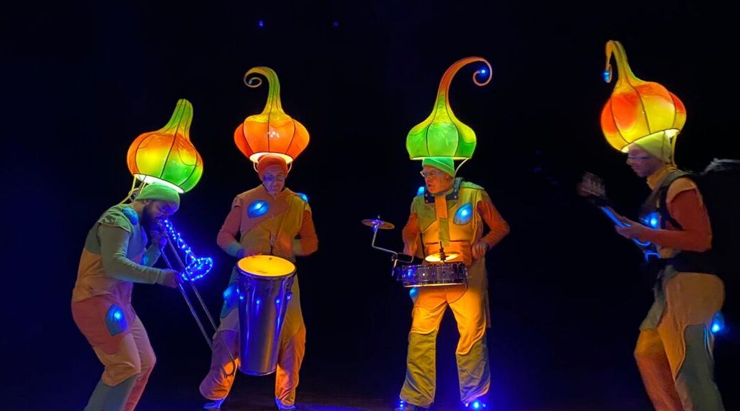 DEAMBULATION AVEC LA FANFARE « ARCO IRIS »