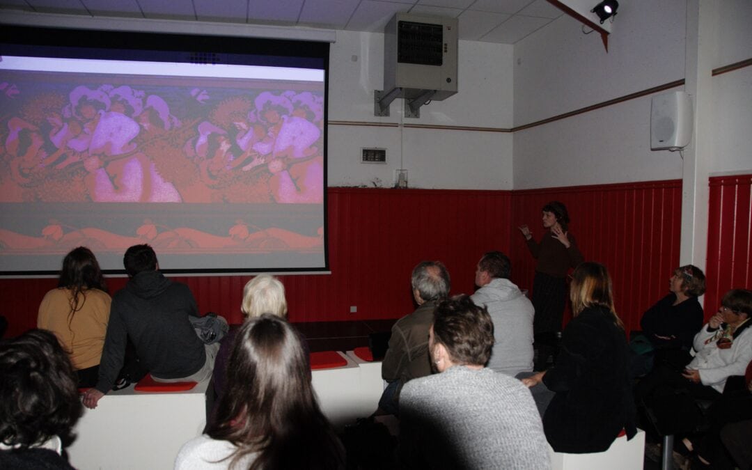 PROJECTION – MICRO FOLIE